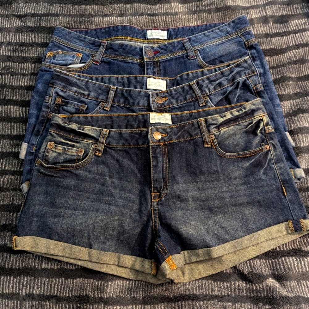3 Pairs Aeropostale Shorts SZ13/14